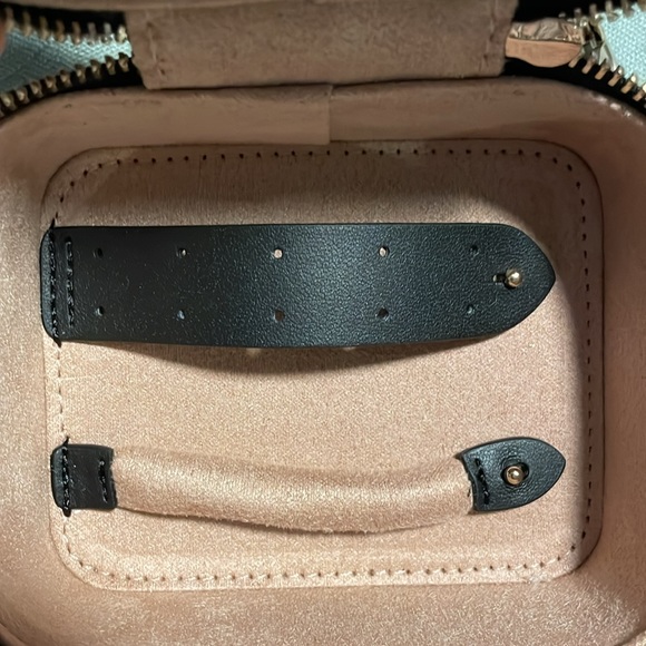 Kate Spade Travel Jewelry Case (NWT) - Picture 4 of 10